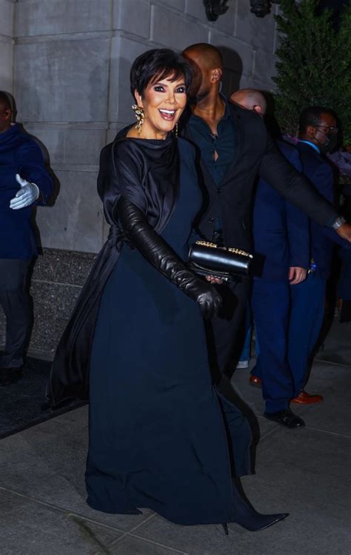 Kris Jenner Turns 58, Kim and Khloe Give Birthday Love to ‘Momager’