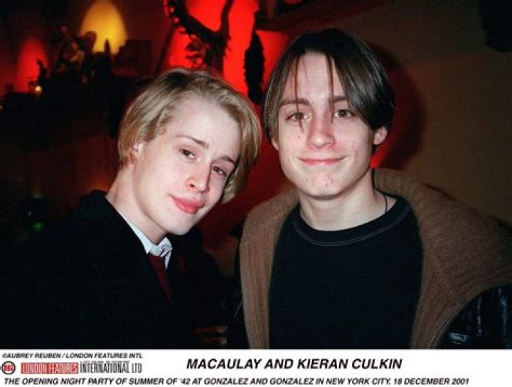 Macaulay Culkin and New Girlfriend Happy in Paris