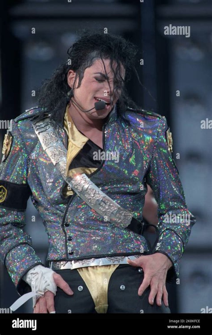 Michael Jackson Hologram Gets a Lot of Buzz at the Billboard Music Awards