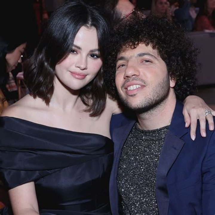 Selena Gomez celebrates 'single summer' after 'questionable' dating rumors