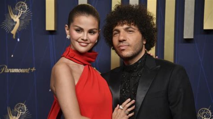 Selena Gomez embarrassed as Benny Blanco tells Jason Segel her 'weird habit'