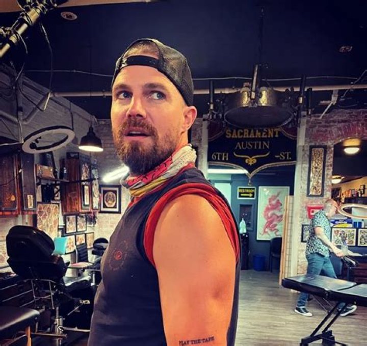 Stephen Amell Pets - Celebrity Pets