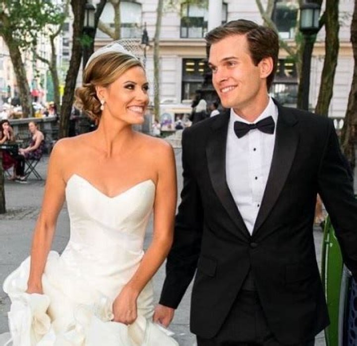 The Wall Street Journal reporter Shelby Holliday is married to her husband Jonathan Zwart.