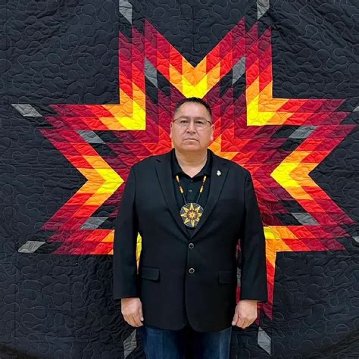 TLC Star Comes Out Of the Closet