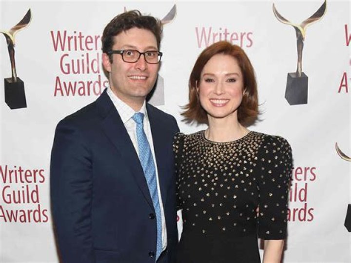 Who is star Ellie Kemper married to?