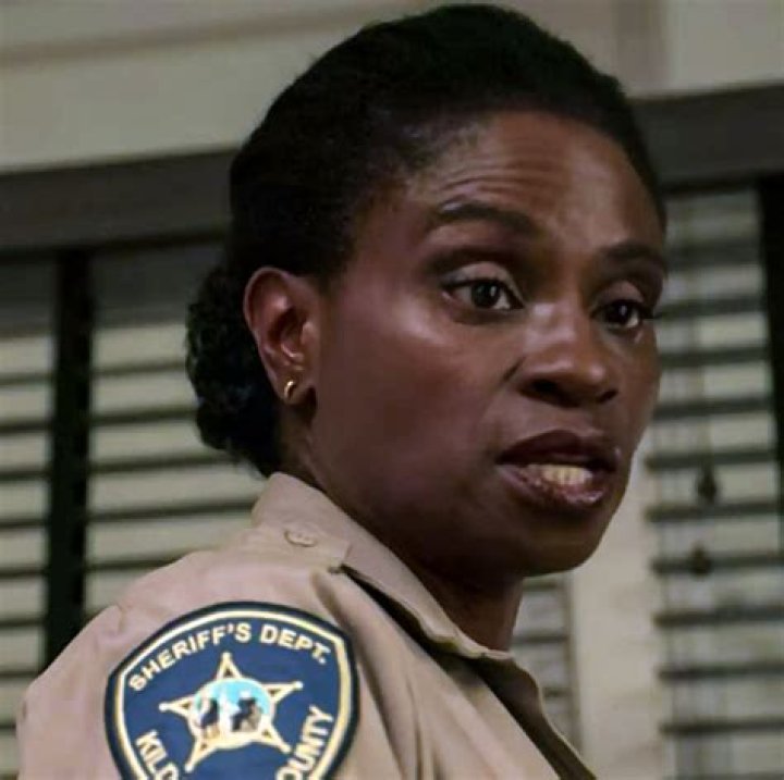 Who killed Sheriff Peterkin in Outer Banks?